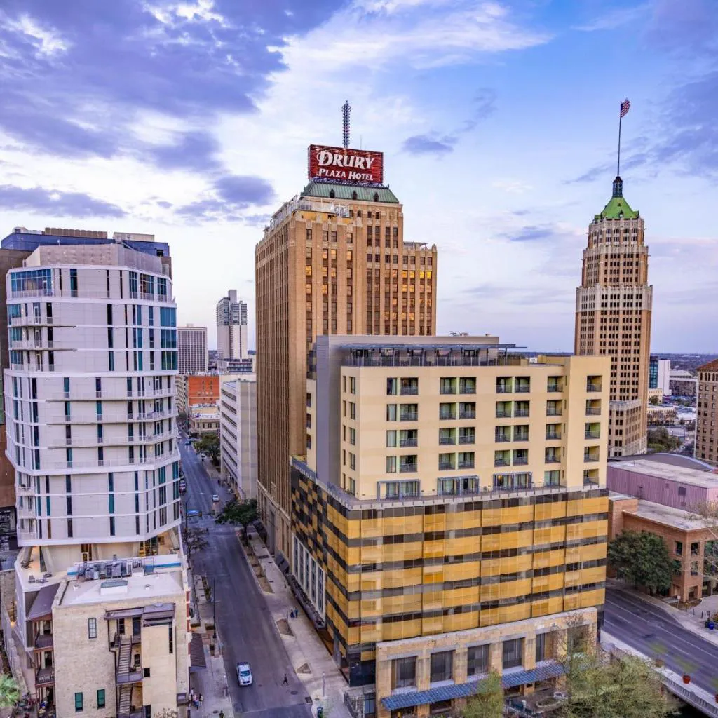 Photograph of Drury Plaza Hotel San Antonio Riverwalk