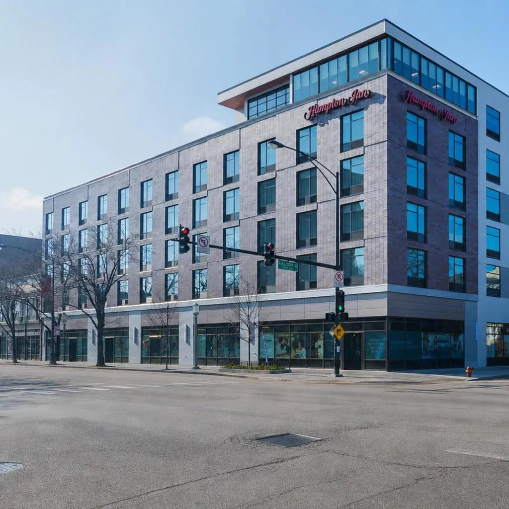 Photograph of Hampton Inn Chicago North-Loyola Station, Il