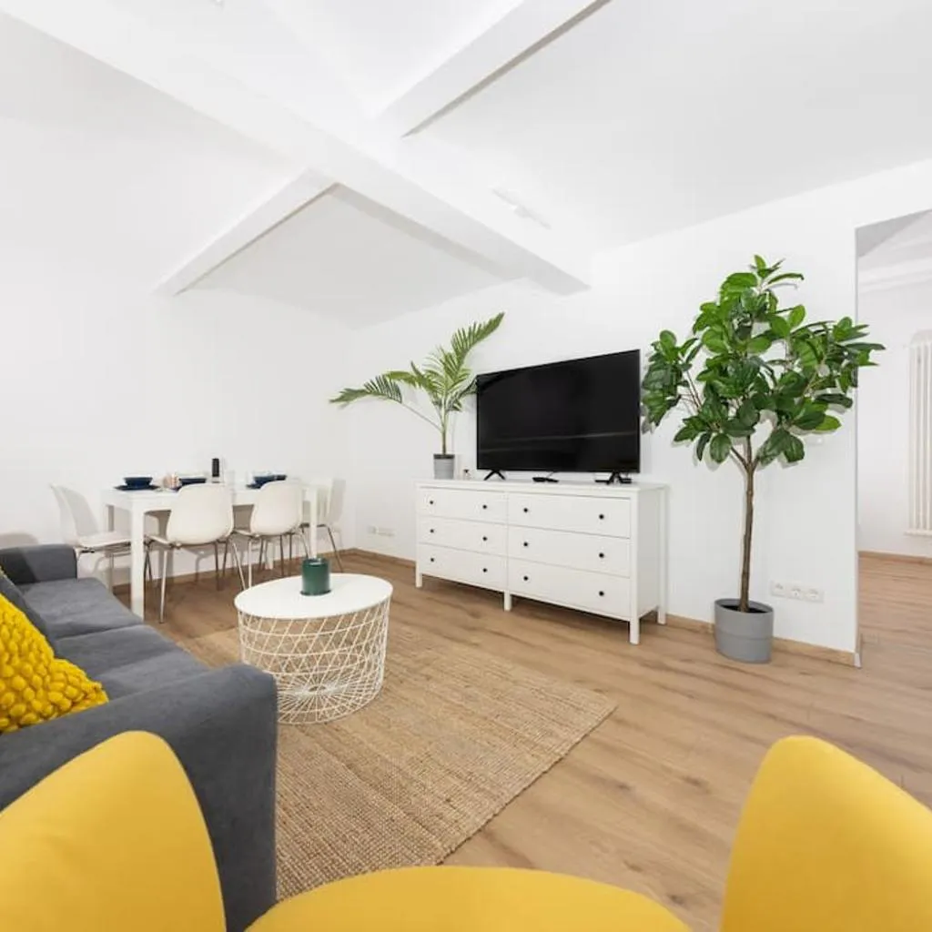 Photograph of Terrassen-Wohnung am Görlitzer Park in Kreuzberg