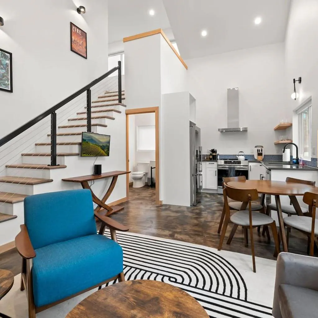 Photograph of Coda Walkable Woodstock Guesthouse Portland