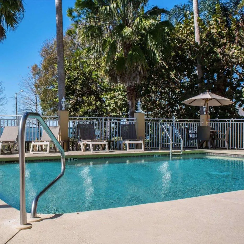 Photograph of Comfort Suites Clearwater - Dunedin