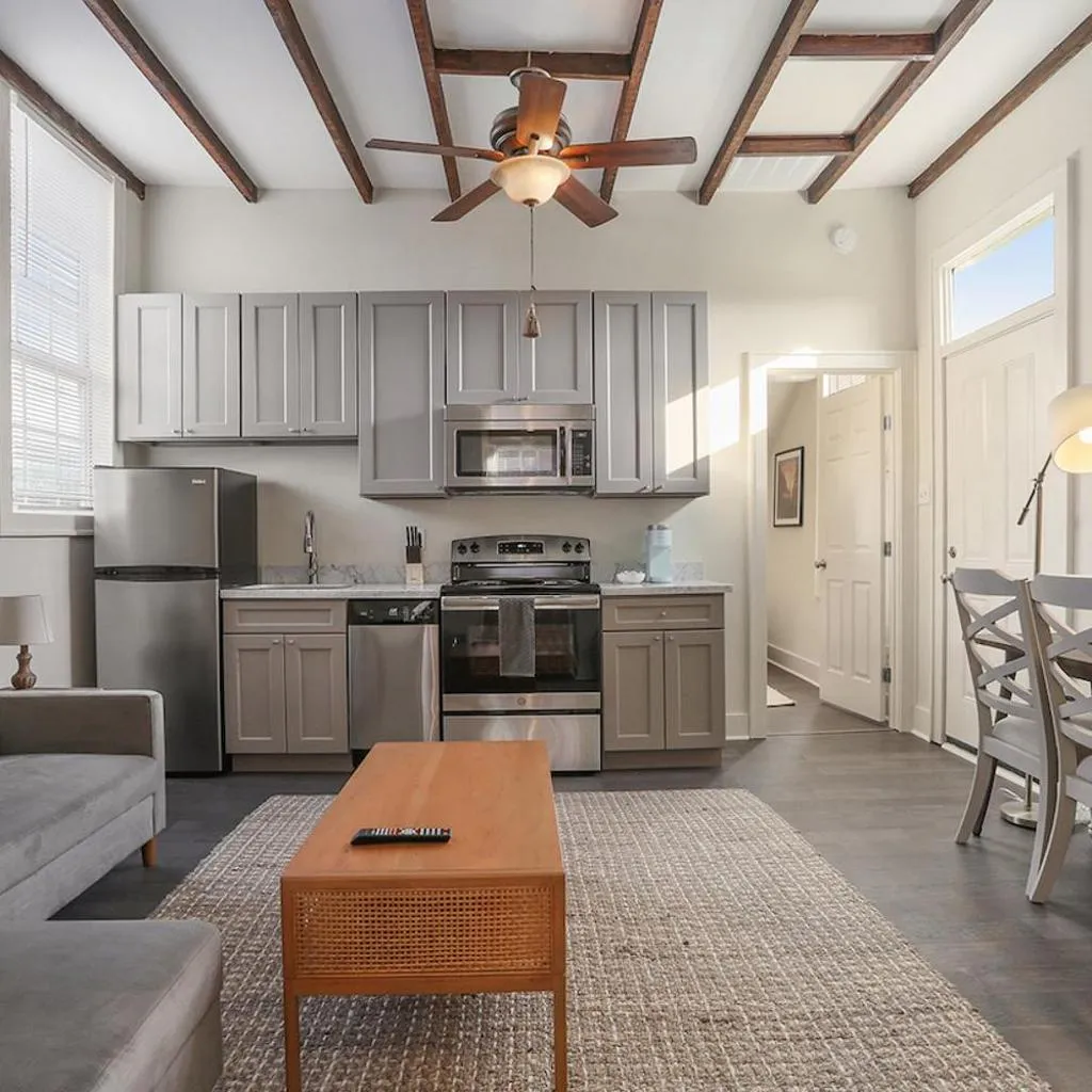 Photograph of Cute 1bed 1bath 4blocks from French Q, near Bourbon St and steps to Jazz Venues