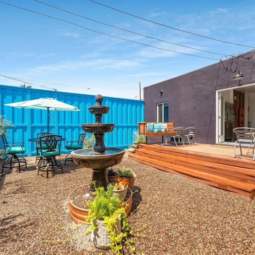 Photograph of Vintage Bungalow|Mid-Century Charm|Walk to Dining