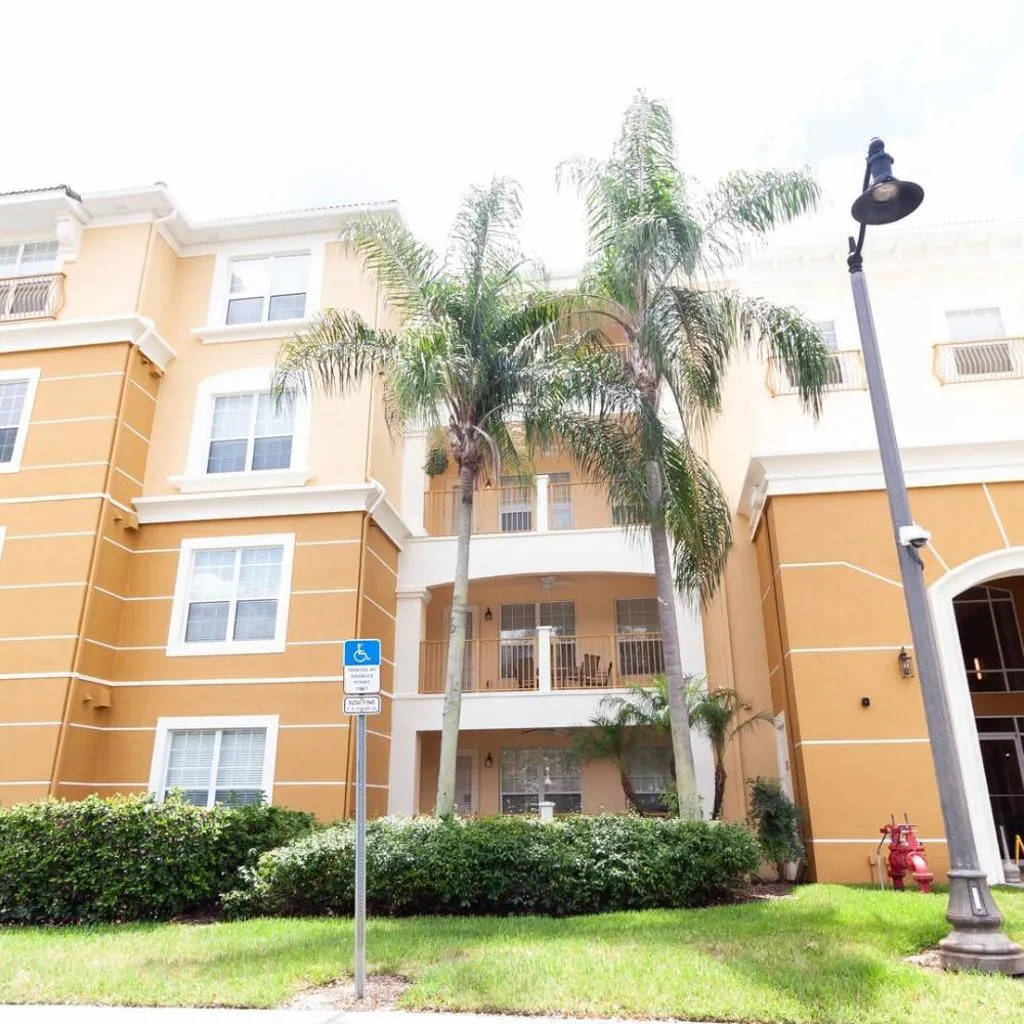 Photograph of Condo 5min-Universal | Spacious Condo VC101