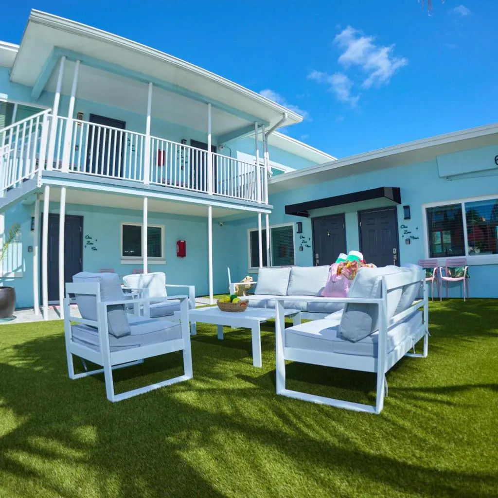 Photograph of The Pearl Cabana Club