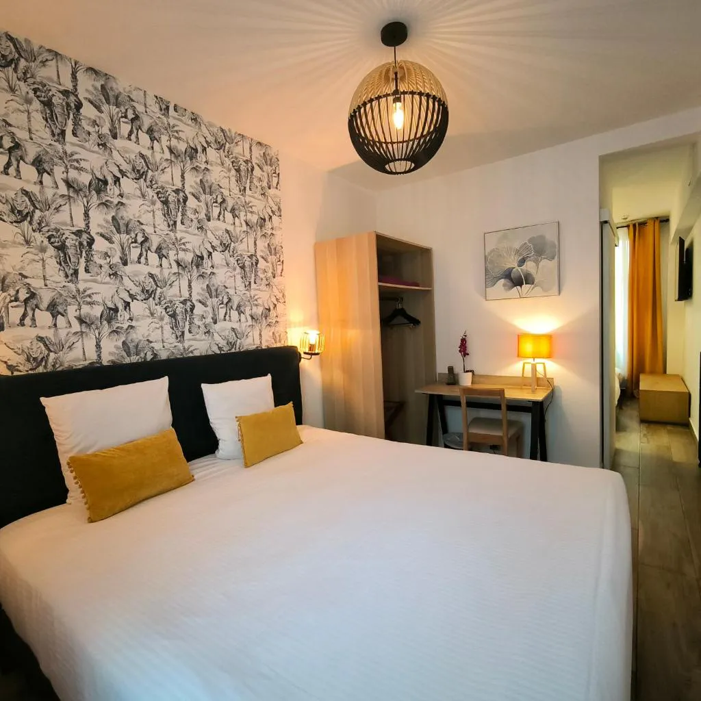 Photograph of Hotel Le Twelve