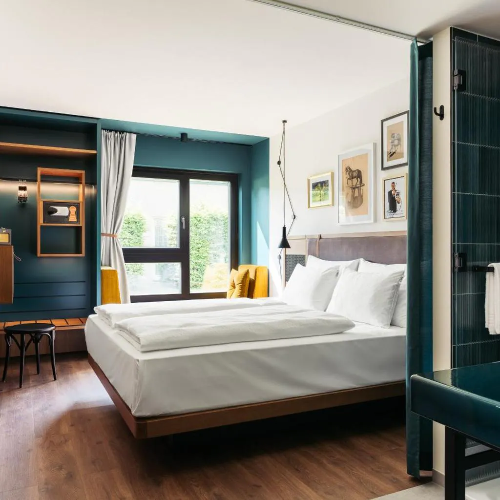 Photograph of Hotel Schani UNO City