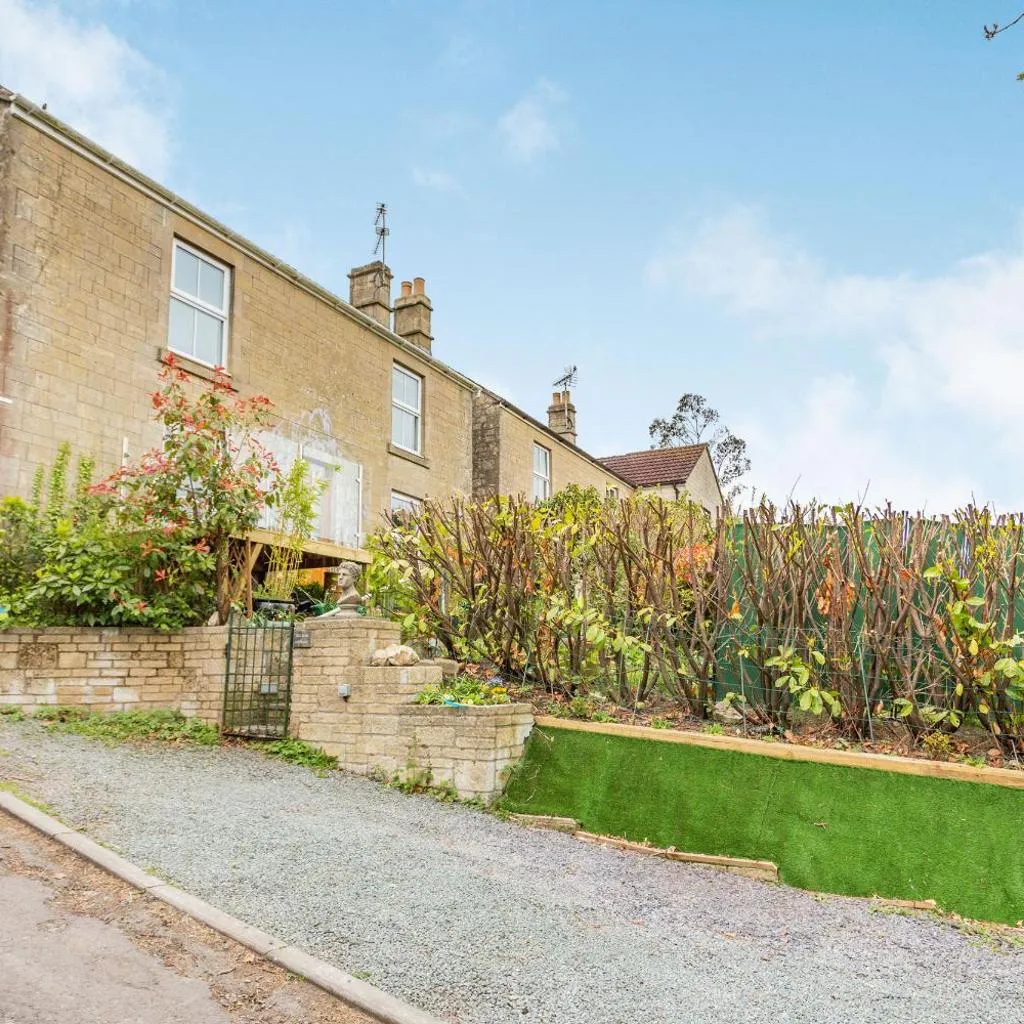 Photograph of Hillside Cottage