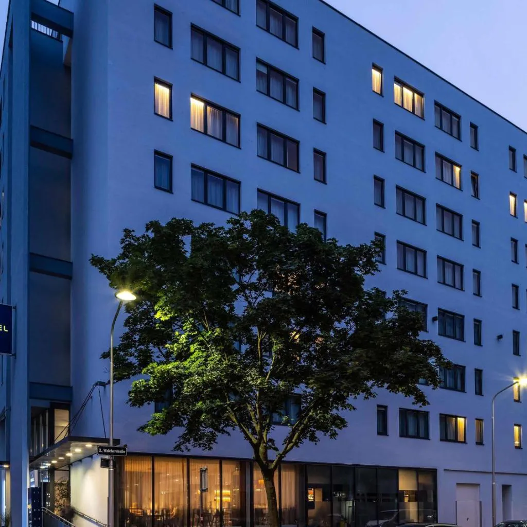 Photograph of Novotel Suites Wien City Donau