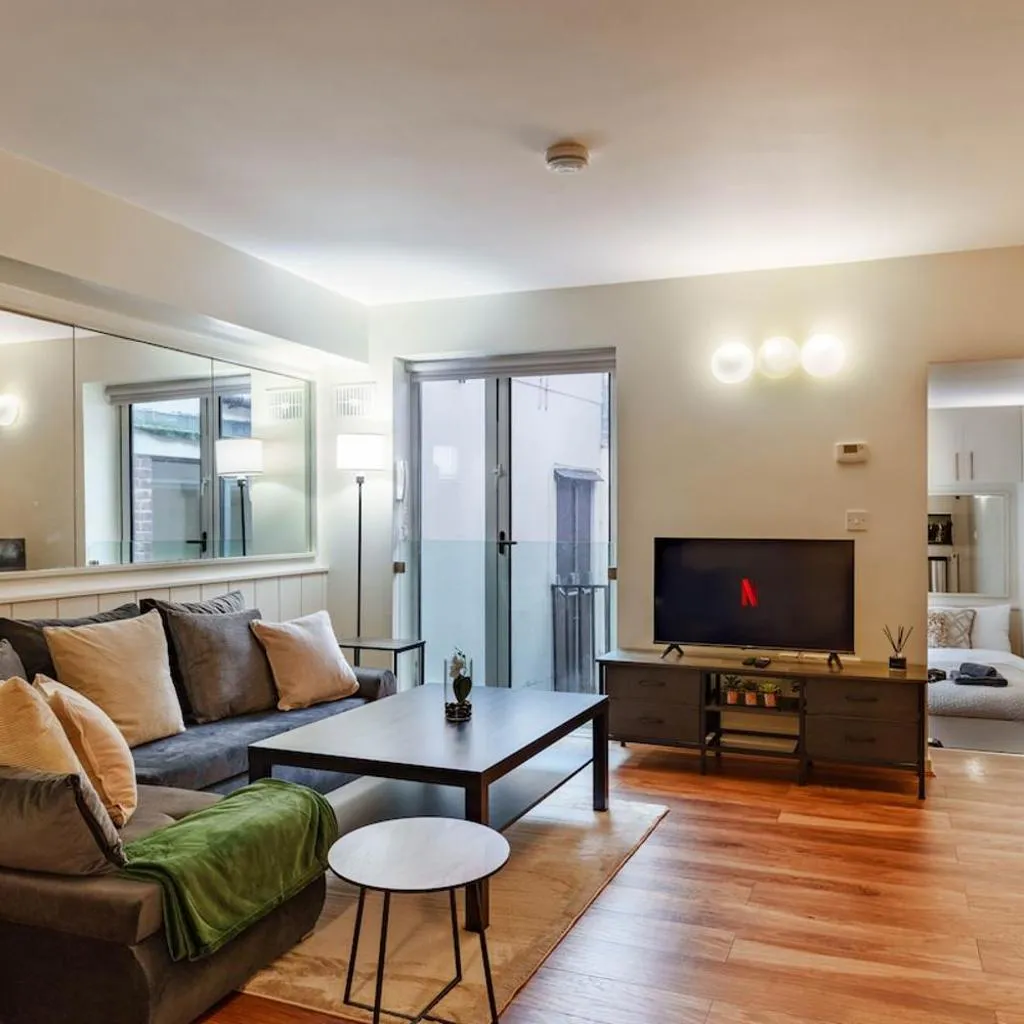 Photograph of Entire Luxury flat in Camden Town - Best Location! 2 Minutes from Camden Market