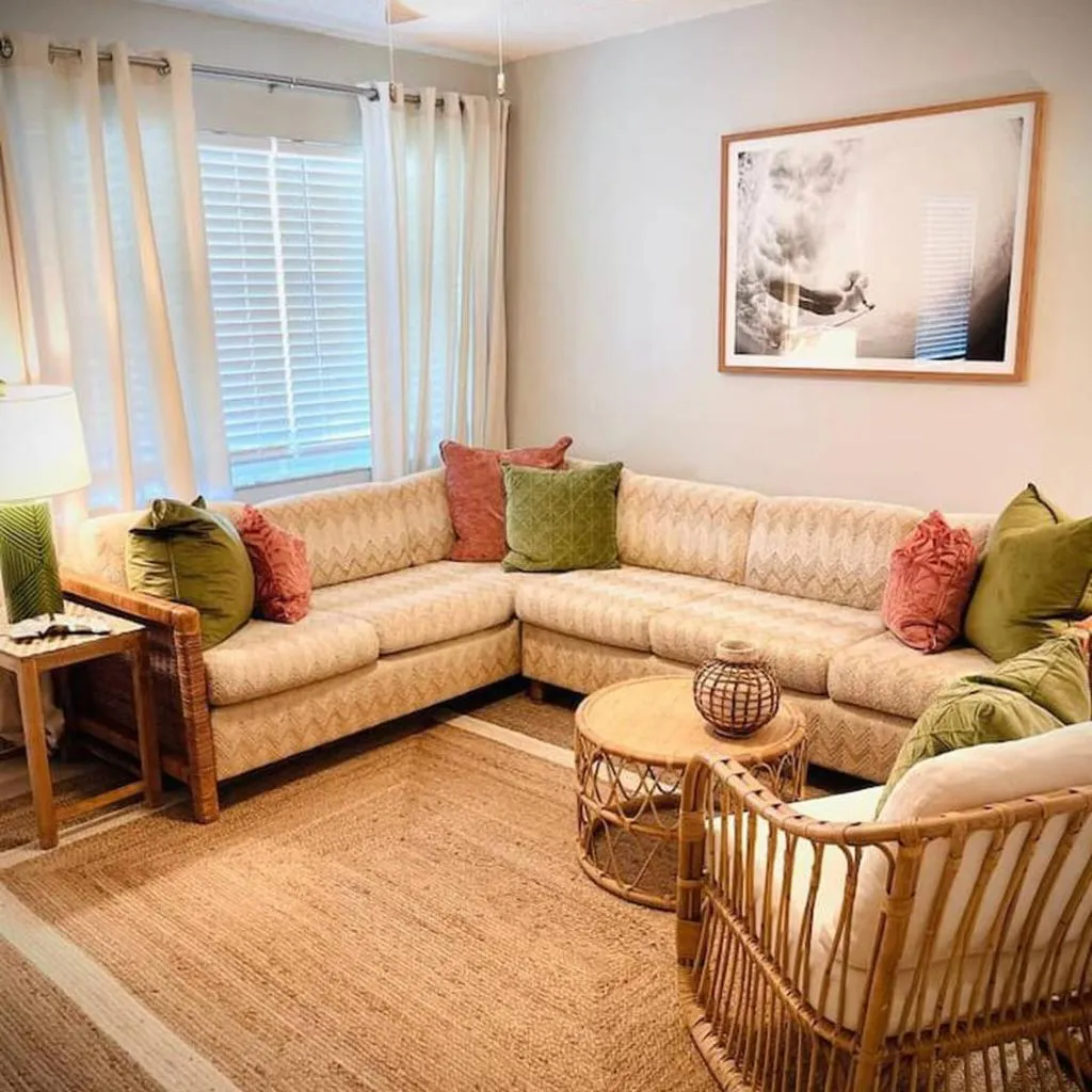 Photograph of 01 Beach chic apt - Ft Laud - 8 mins to beach!