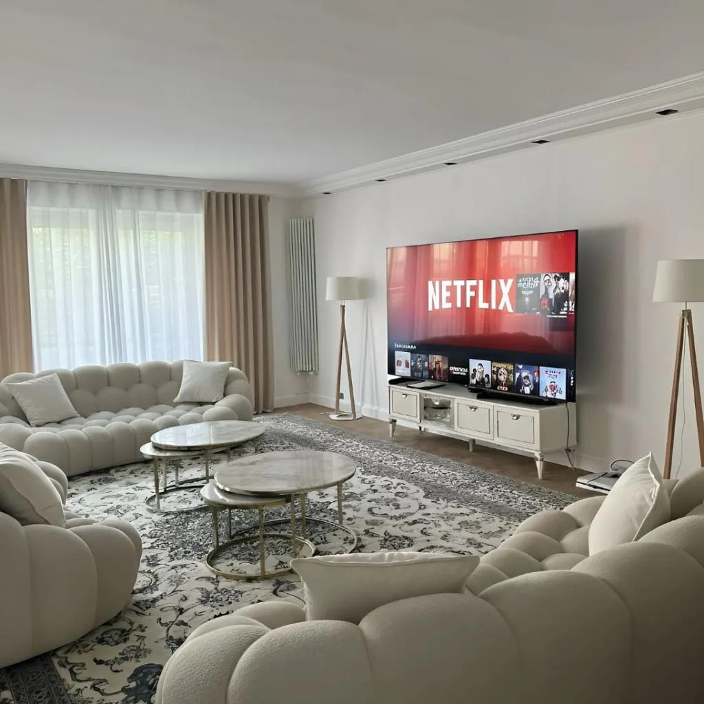 Photograph of Arc de Triomphe - Prestigious 3BR - Terrace