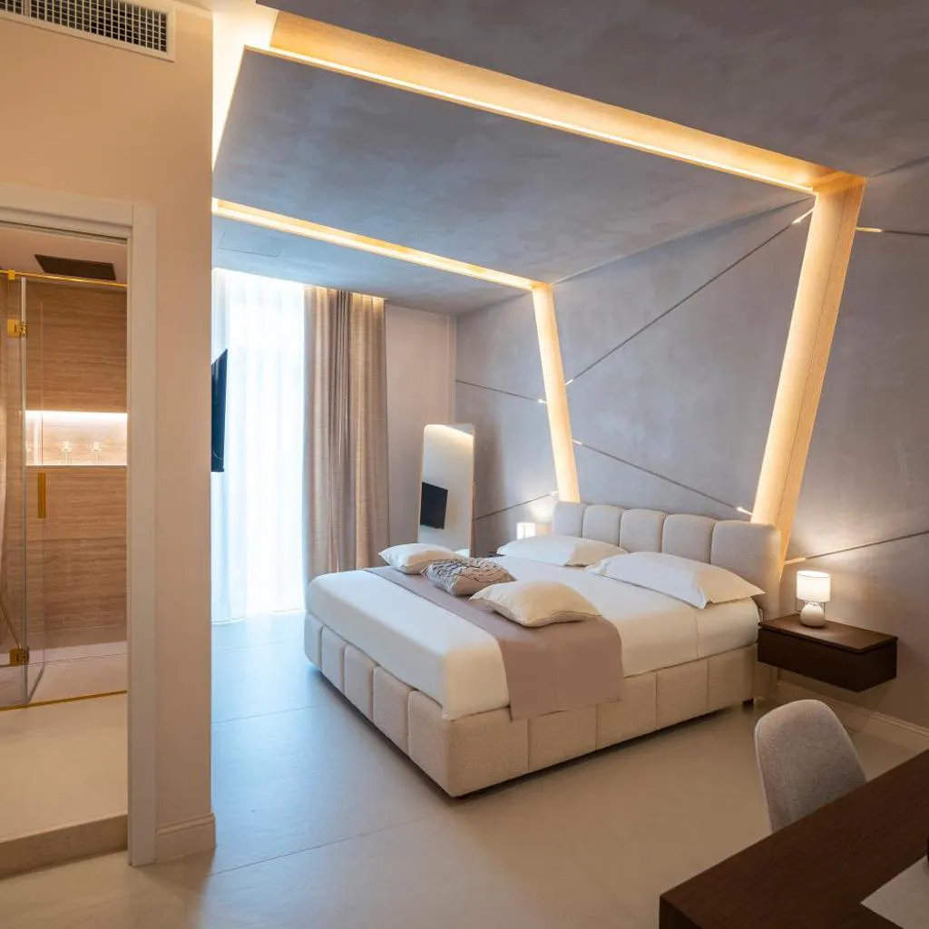 Photograph of Halo Suite