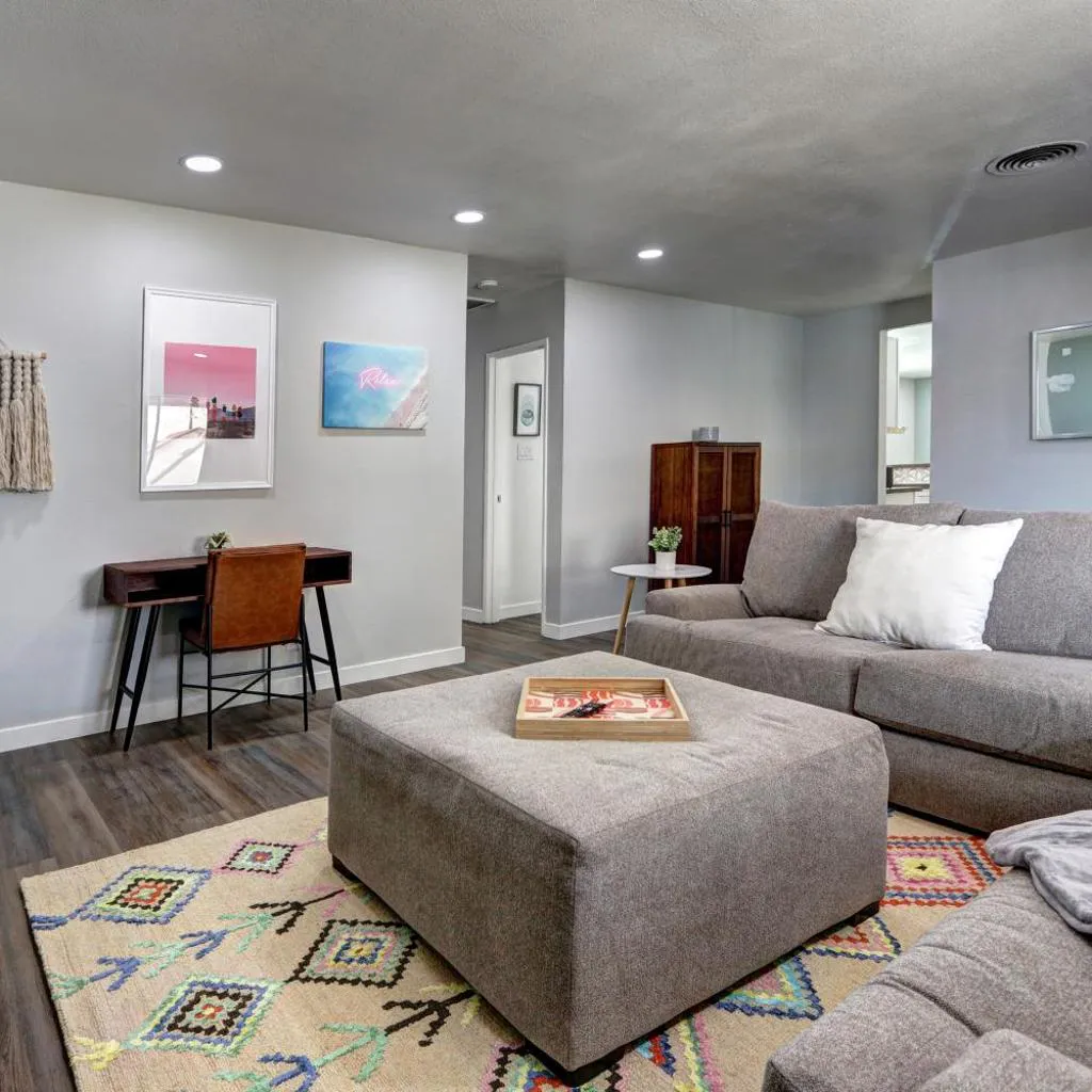Photograph of Luxury 3-bed home near the Strip w/ a poker table