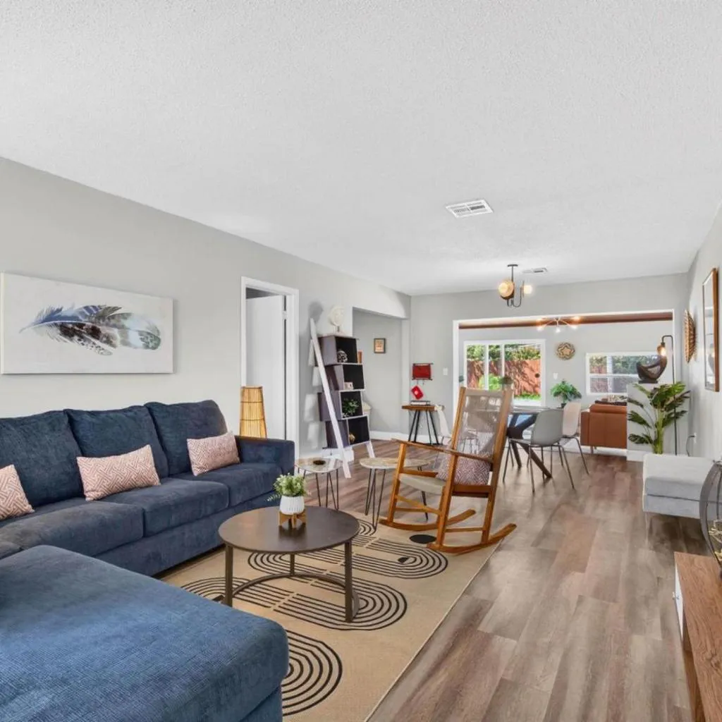 Photograph of Perfectly Located 4 Bedroom Home Near International Mall & Stadium!