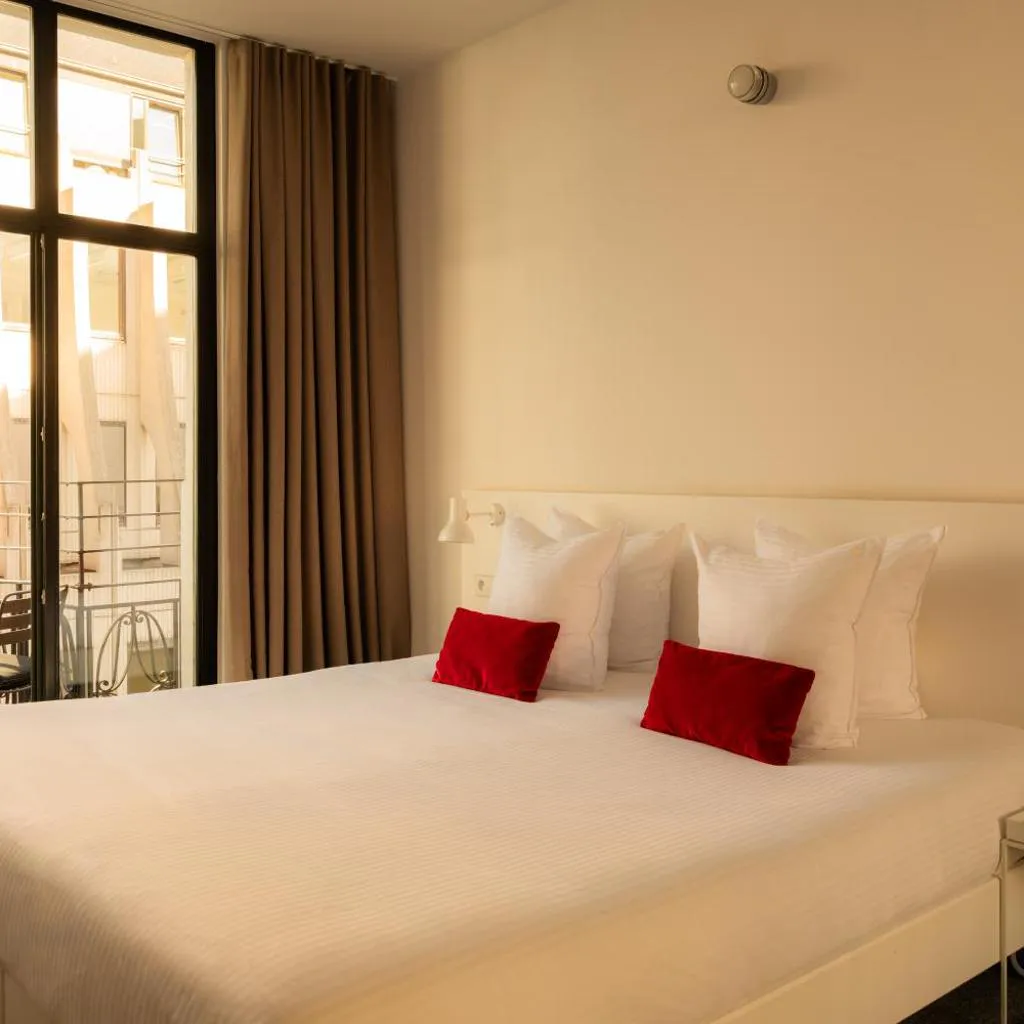 Photograph of 9Hotel Central