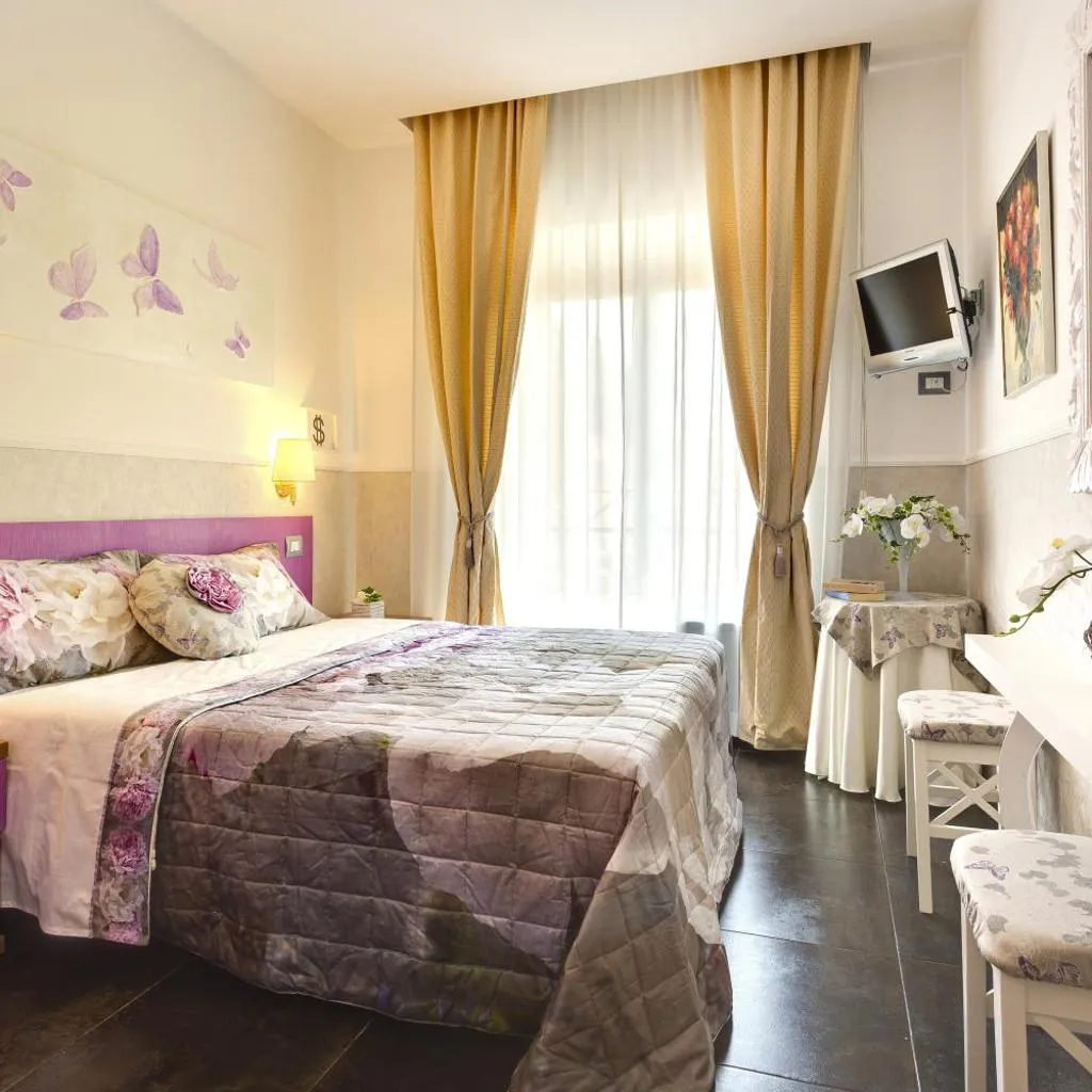 Photograph of Hotel Marcantonio