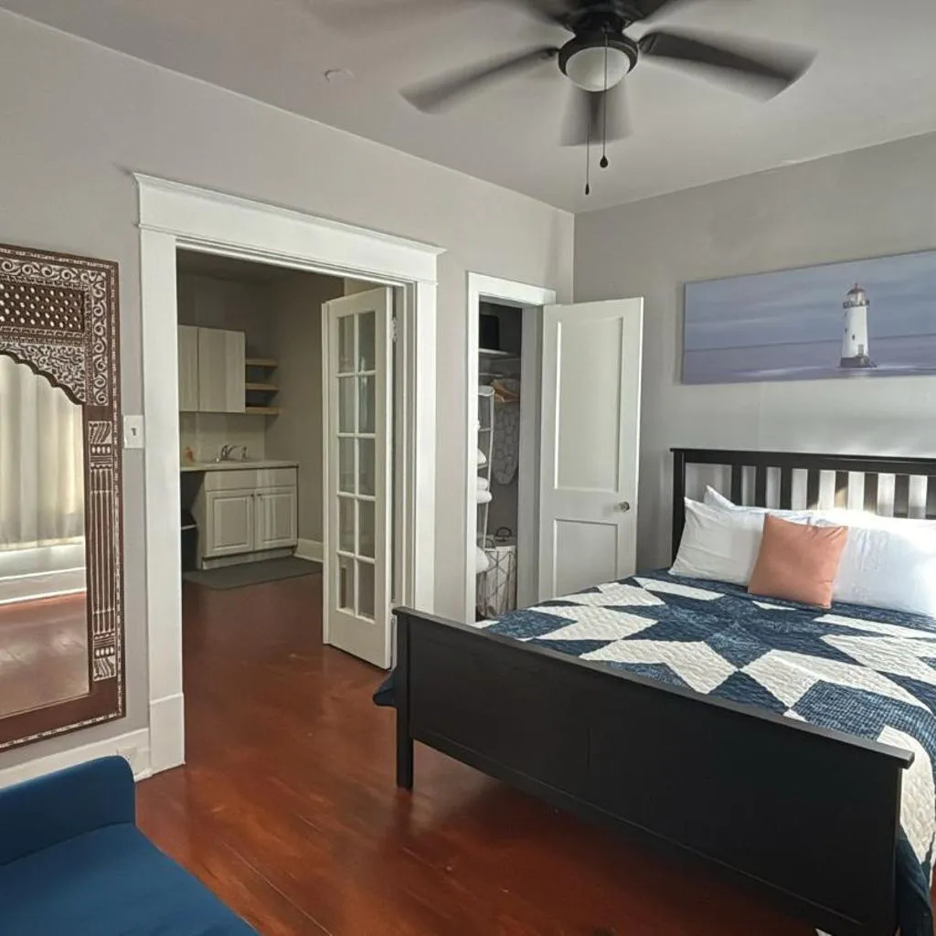 Photograph of La Mission in Montrose apt 8