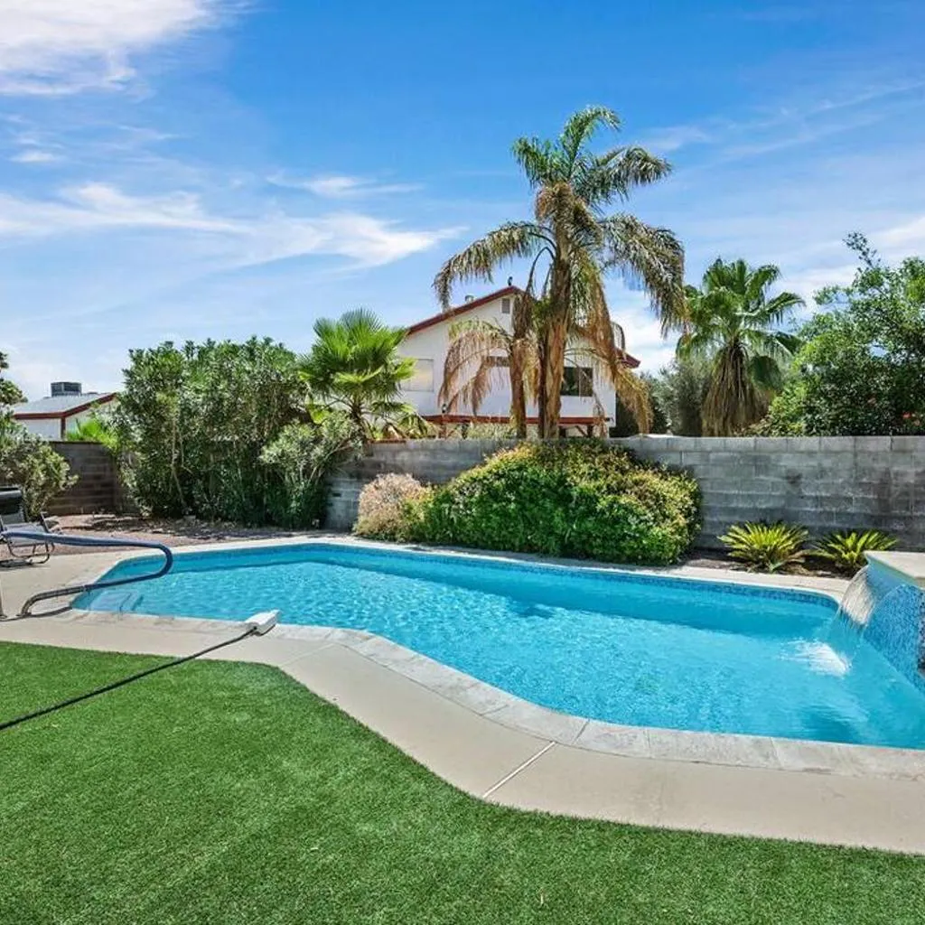 Photograph of 4BR Family Home, Private Pool & BBQ, Near Strip