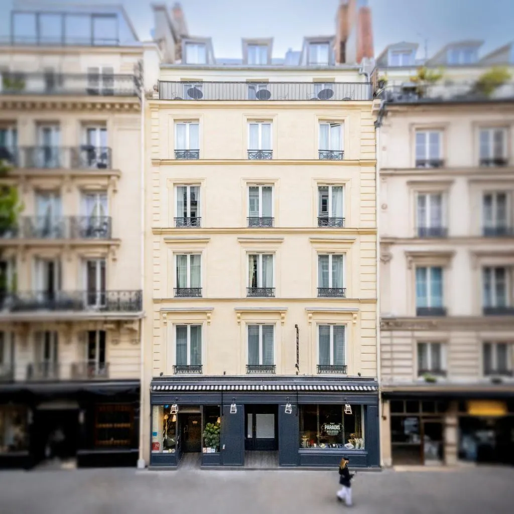 Photograph of Hotel Paradis