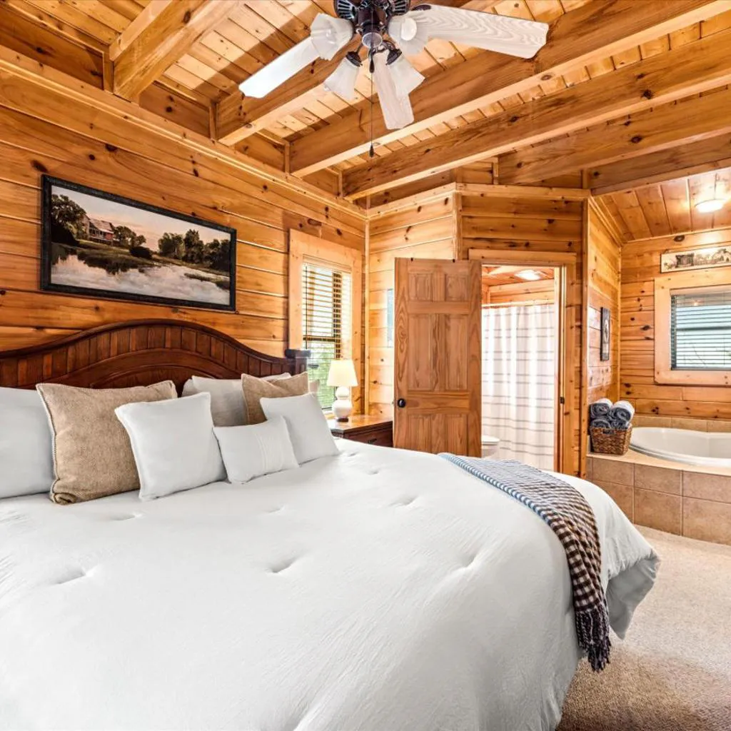Photograph of Luxe Modern Nest- Hot Tub- Pool Table- Pets