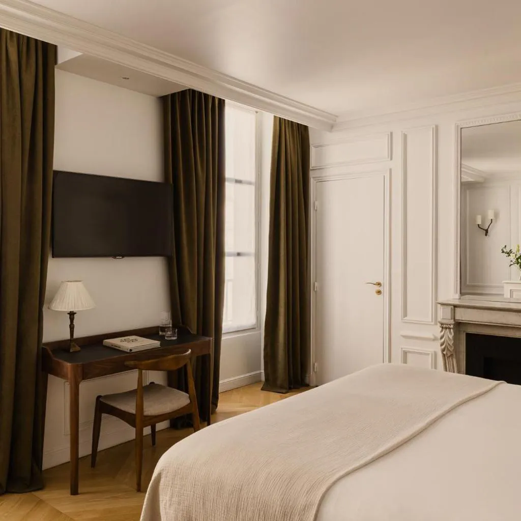 Photograph of Hôtel Bourgogne & Montana