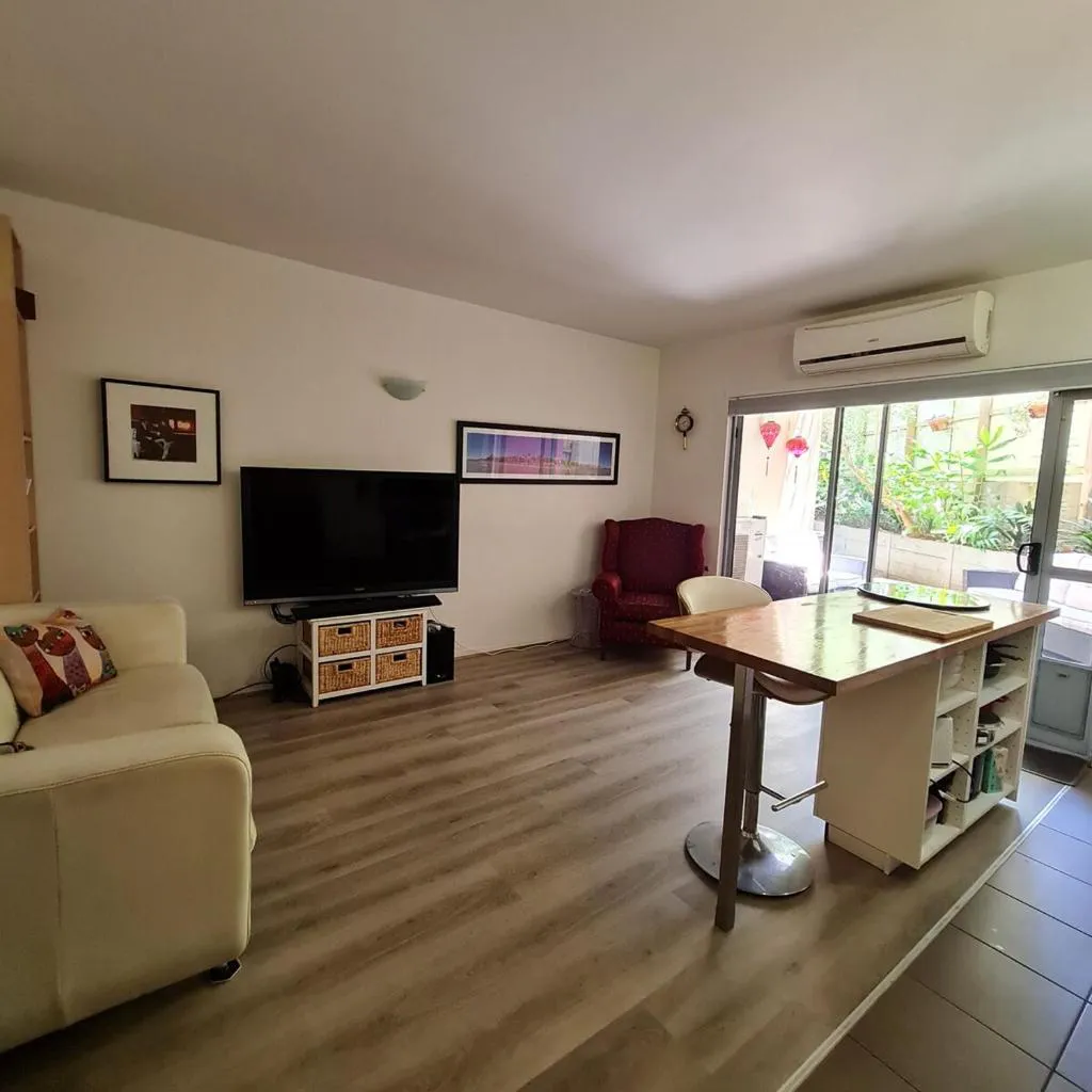 Photograph of West Melbourne Oasis 1BR with Courtyard
