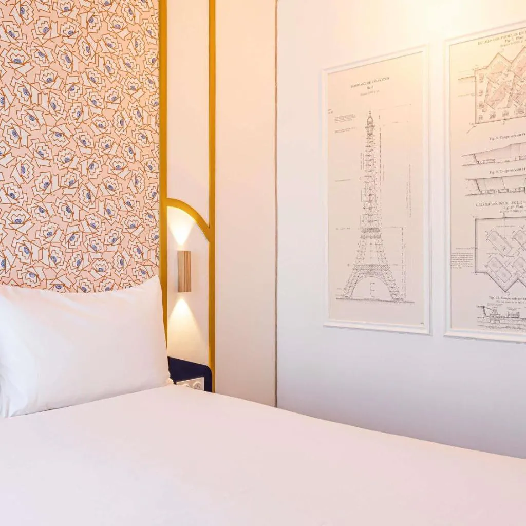 Photograph of ibis Styles Paris Eiffel Cambronne