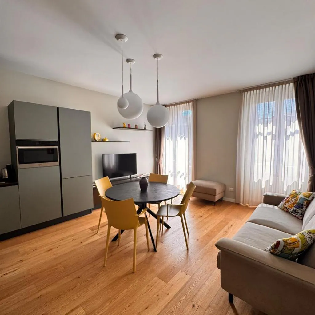 Photograph of VITTORIO PALACE SUITES City Centre
