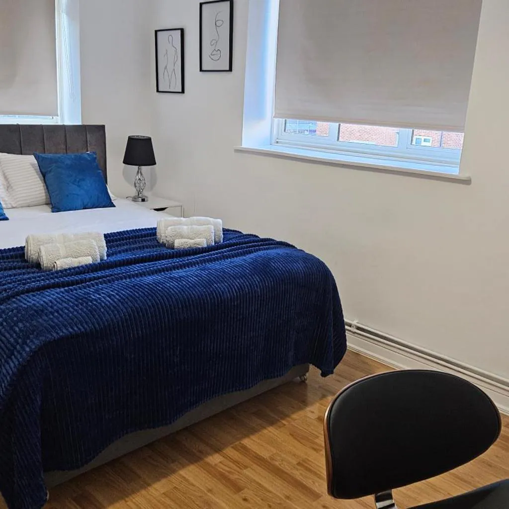 Photograph of Spacious Two Bedroom Apartment in Battersea, Free Parking