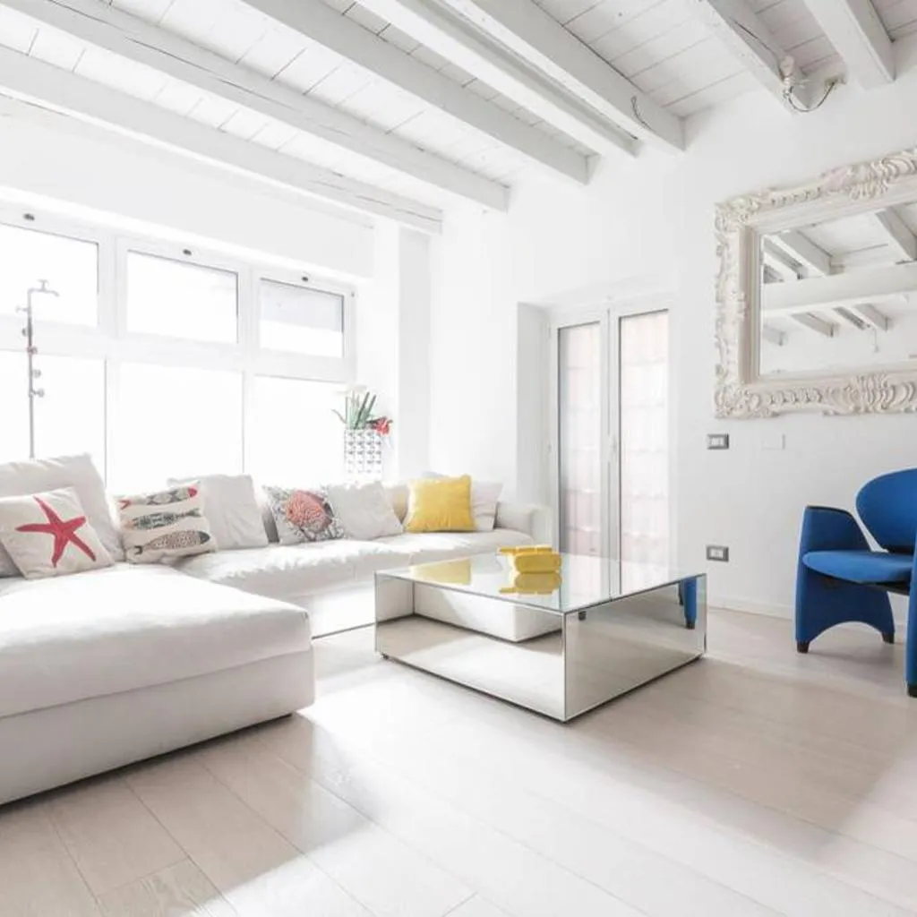 Photograph of Unique 4 Storey House on Naviglio 4Bd, 4Bt