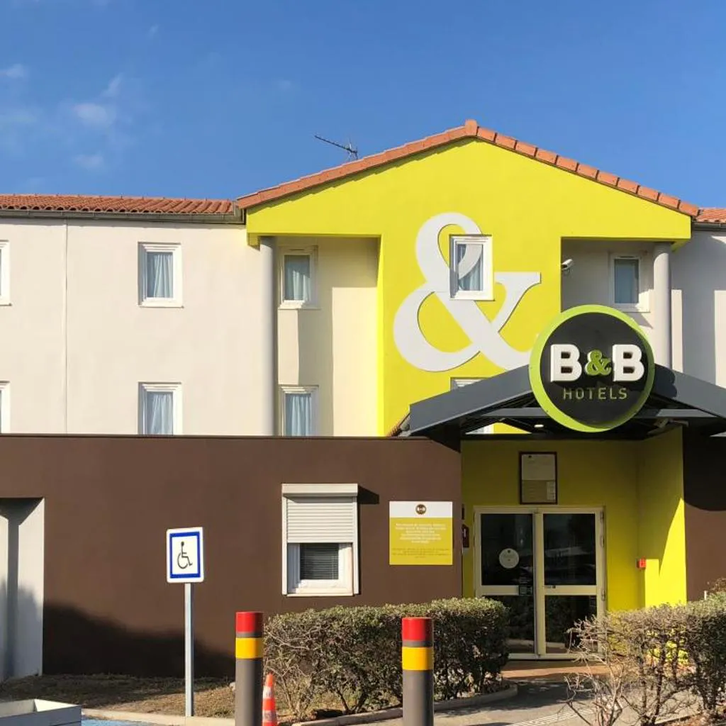 Photograph of B&B HOTEL Marseille Estaque