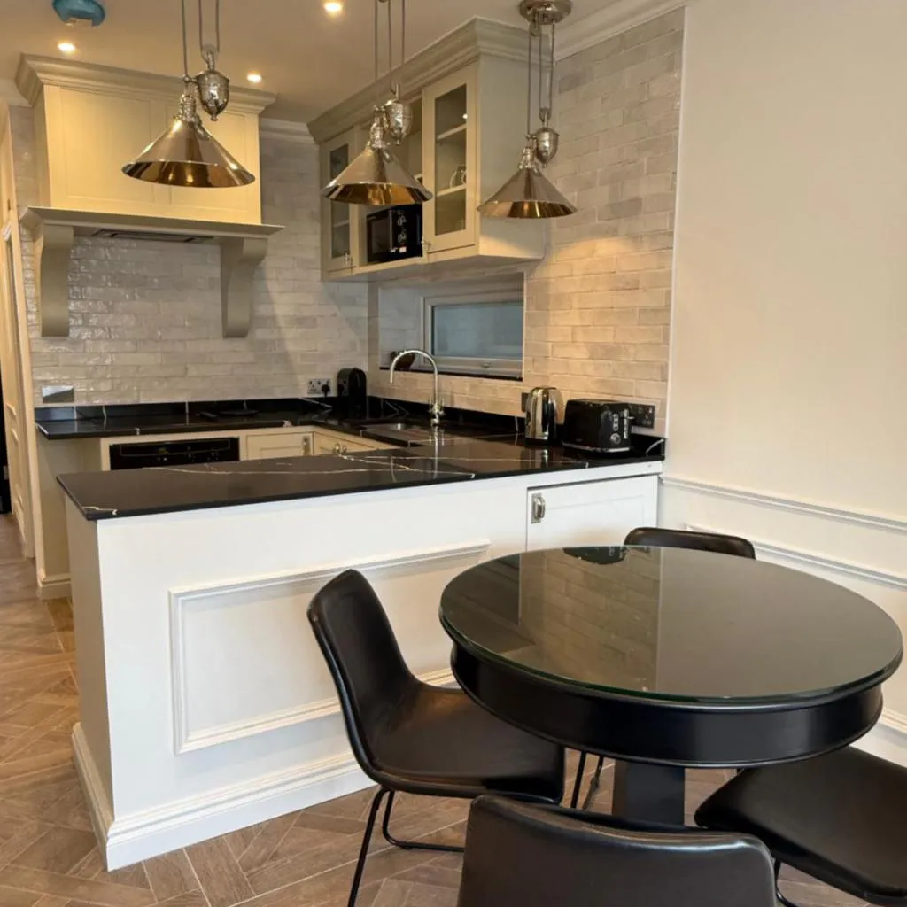 Photograph of 3 Bedroom Apartment, The Brent Cross Suite