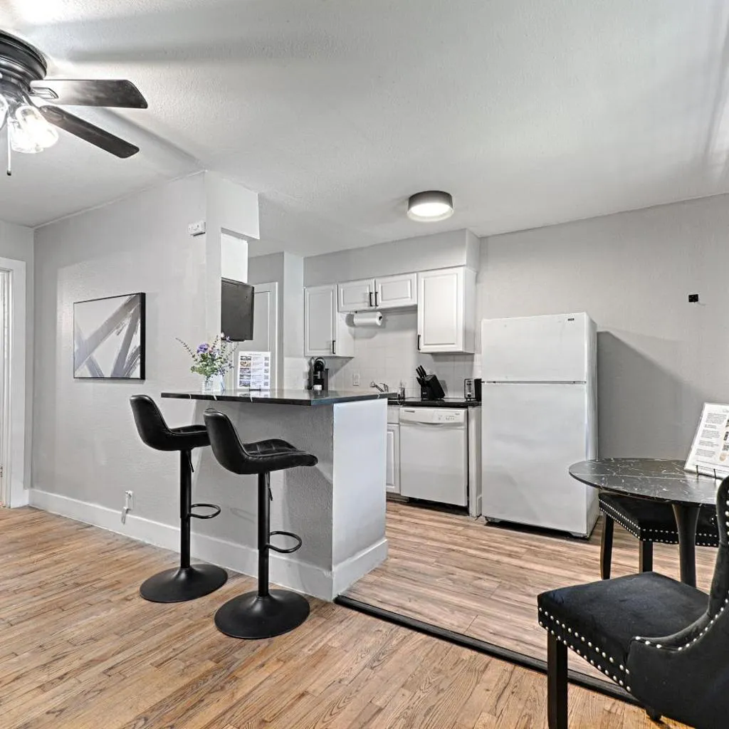 Photograph of CityPlace bnb Aparthotel