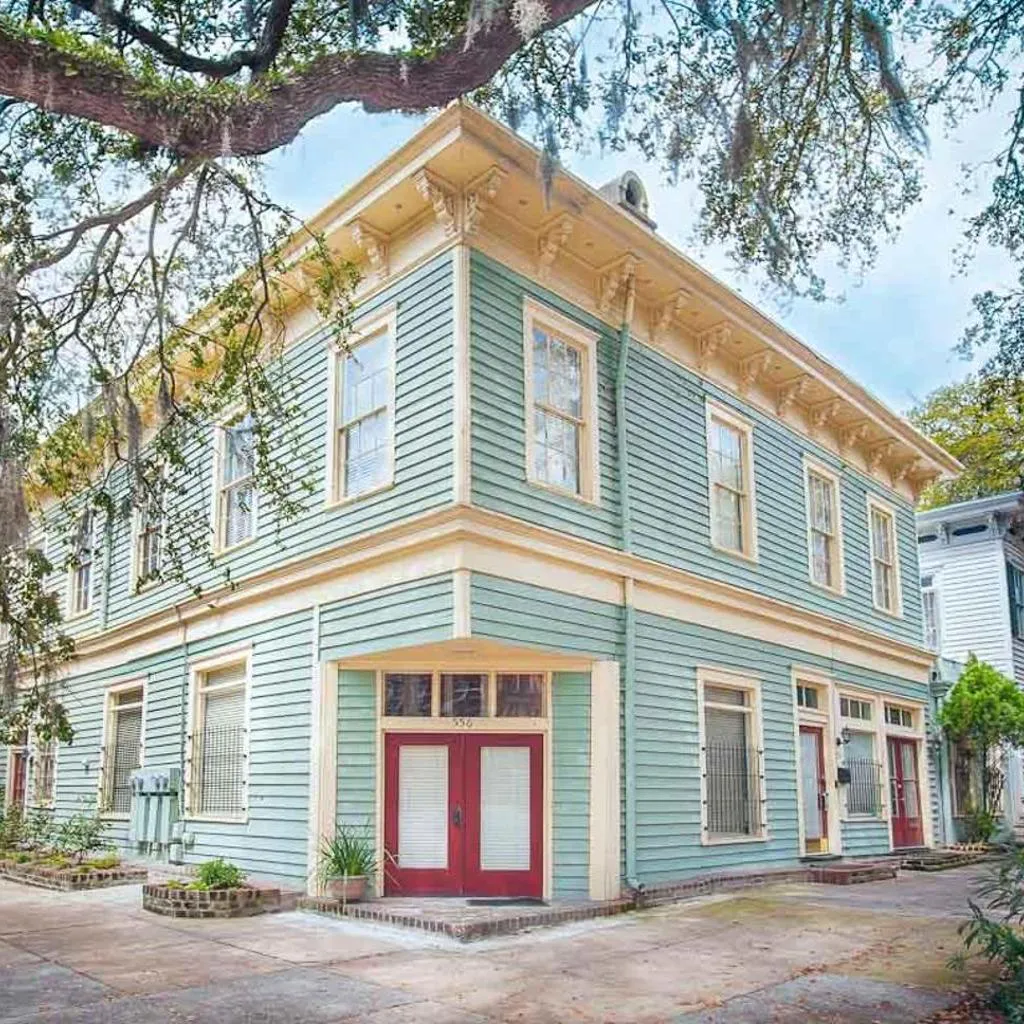 Photograph of Corner Door Townhome by Lucky Savannah