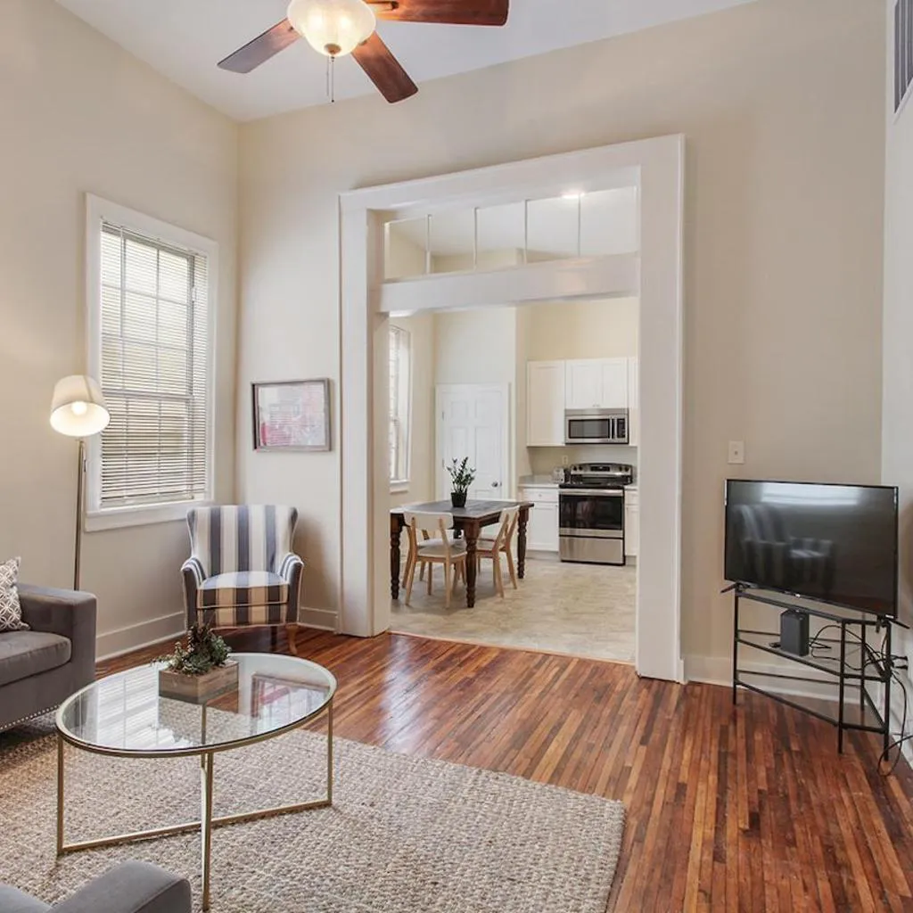 Photograph of Cute 1bed 1bath 4blocks from French Q, steps from Jazz & music venues