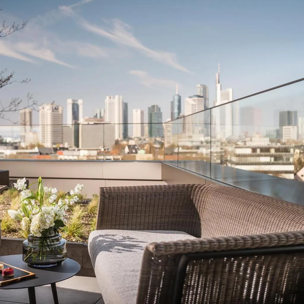 Photograph of Kennedy 89 Hotel Frankfurt, part of Hyatt