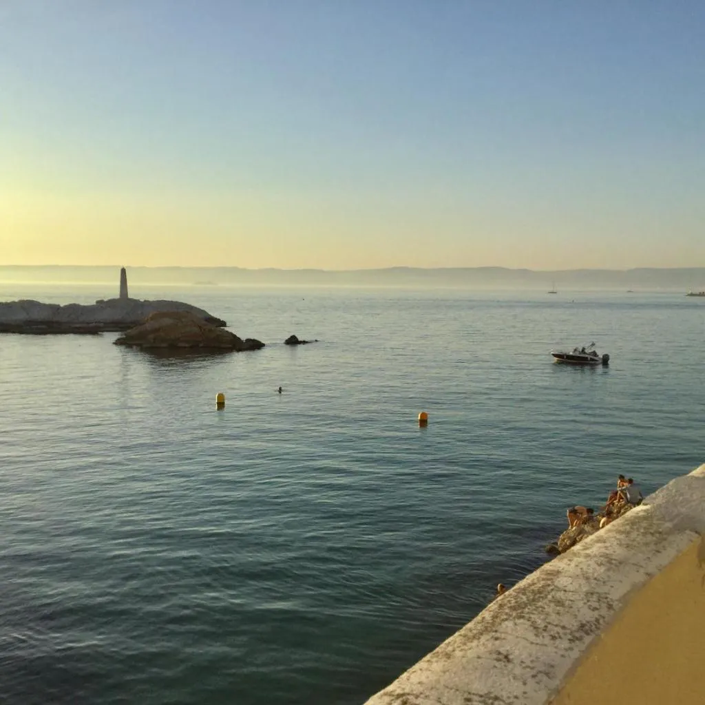 Photograph of Marseille Malmousque Cabanon 45 m2 sur l'eau