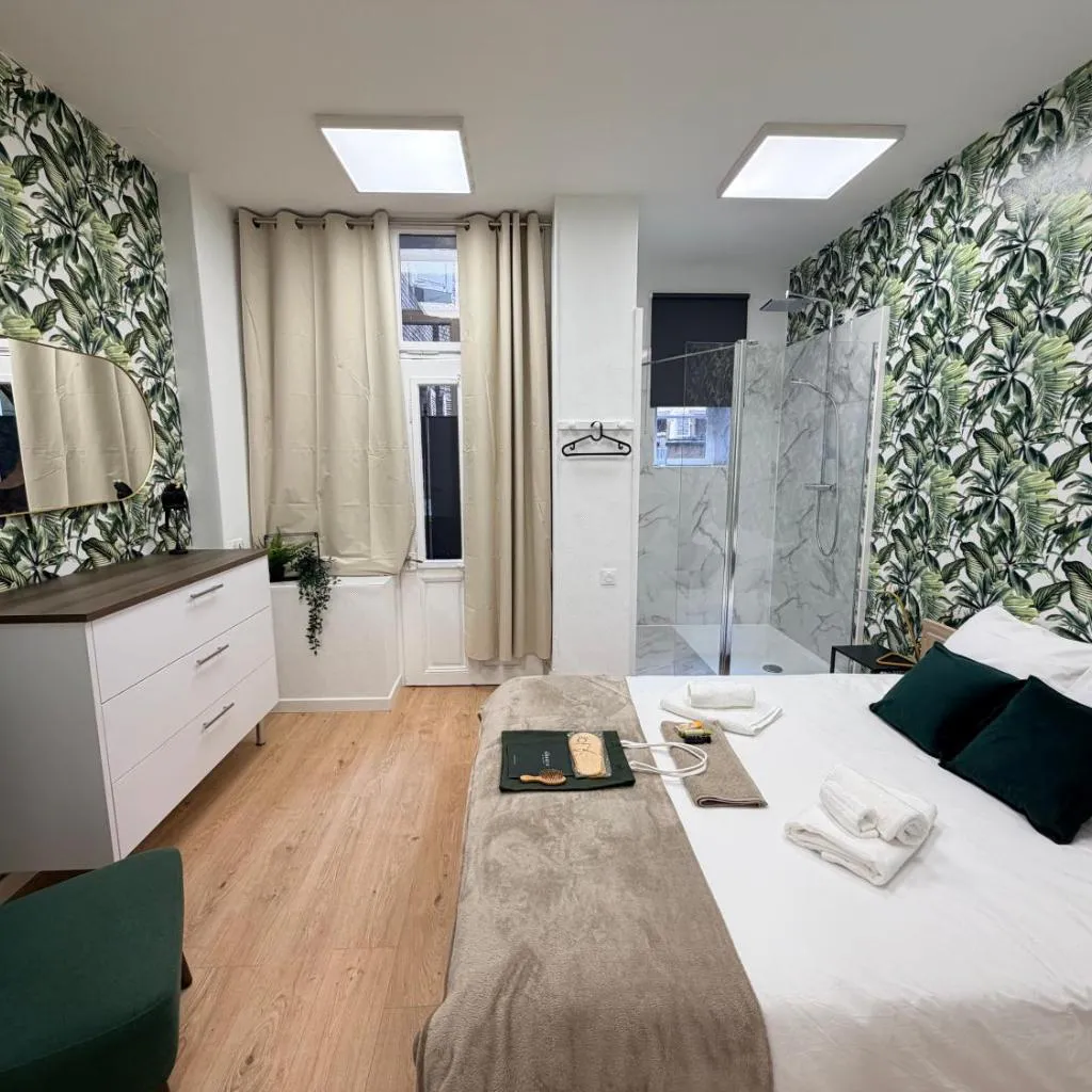 Photograph of Grand appartement Avenue des Vosges 6-8 people