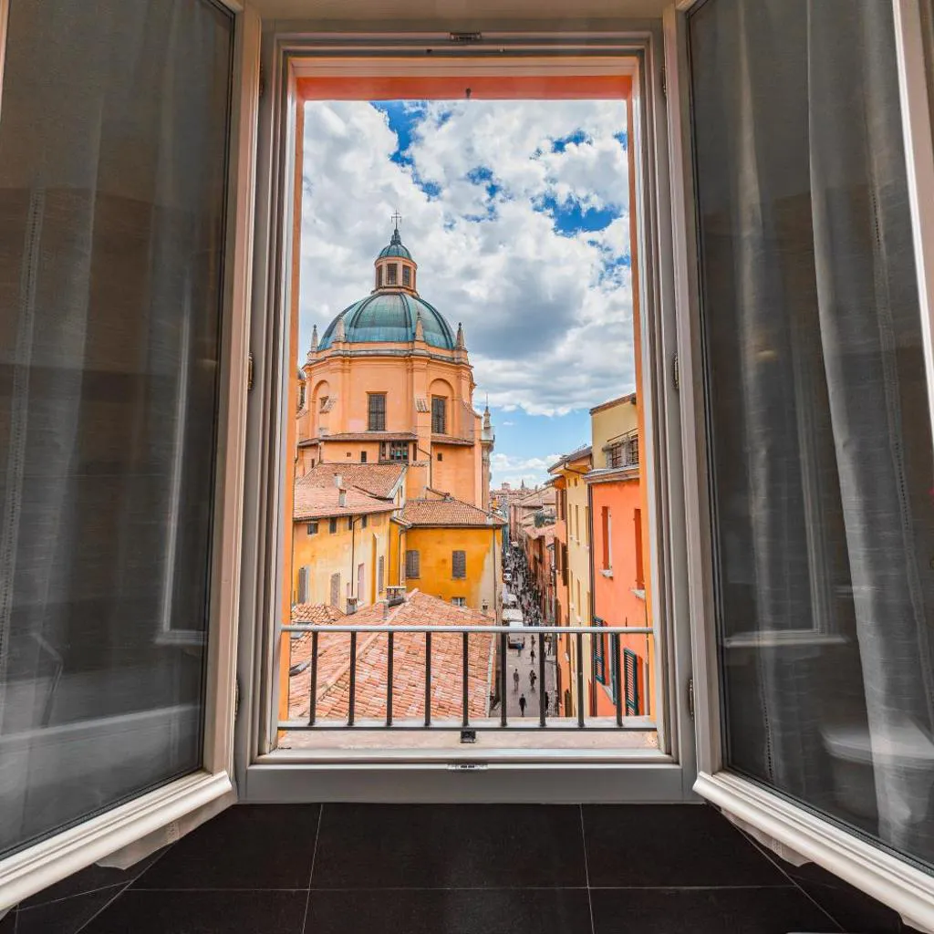 Photograph of ImmoBo Arcadian - Piazza Maggiore View