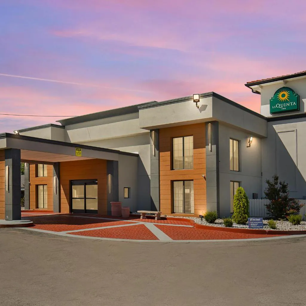 Photograph of La Quinta Inn by Wyndham Nashville South