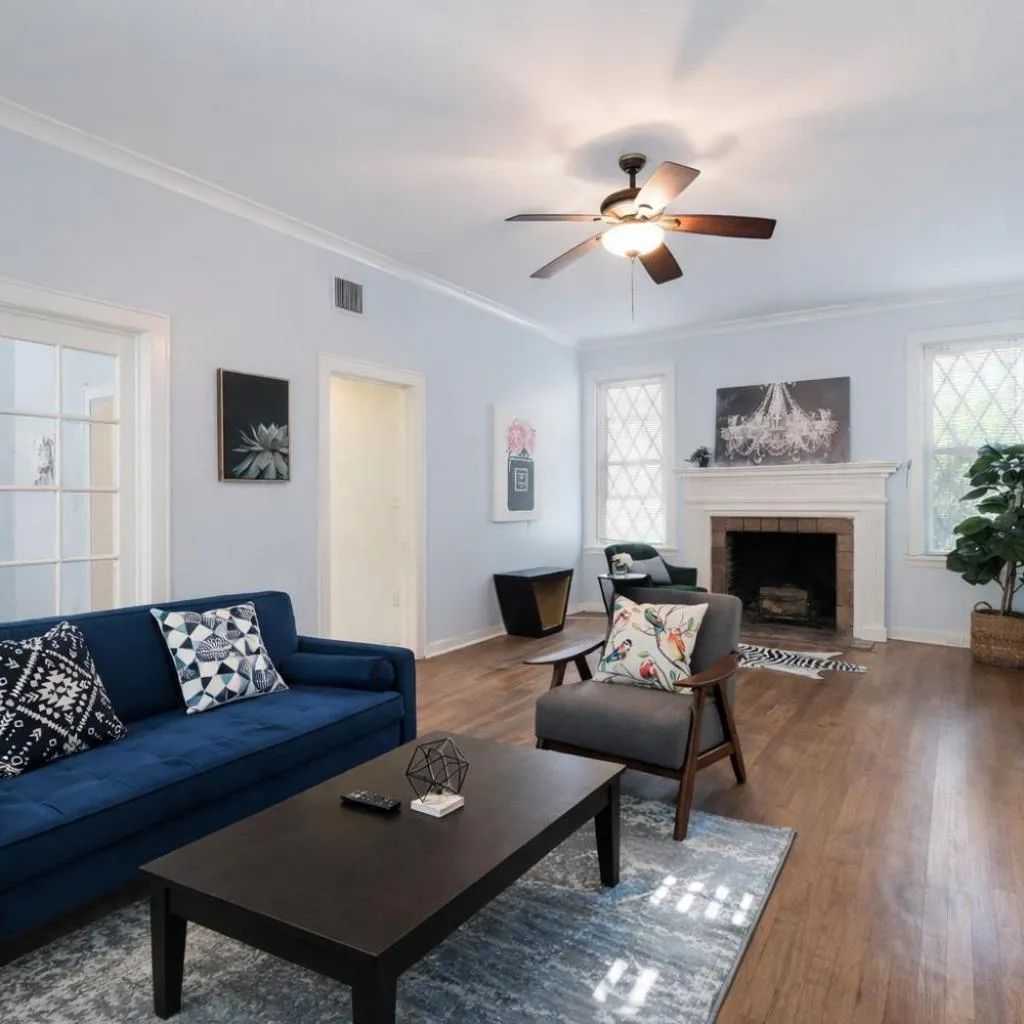 Photograph of 516B, Central SA , Washer and Dryer , Free Parking, Monthly rental