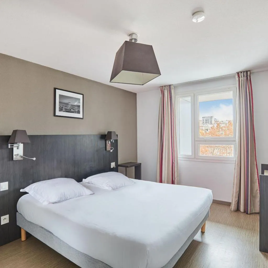 Photograph of Appart'hôtel Odalys City - Marseille Le Dôme