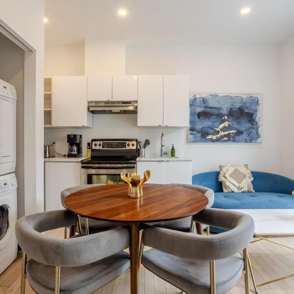 Photograph of Peaceful 1BR Getaway Near MTL Village