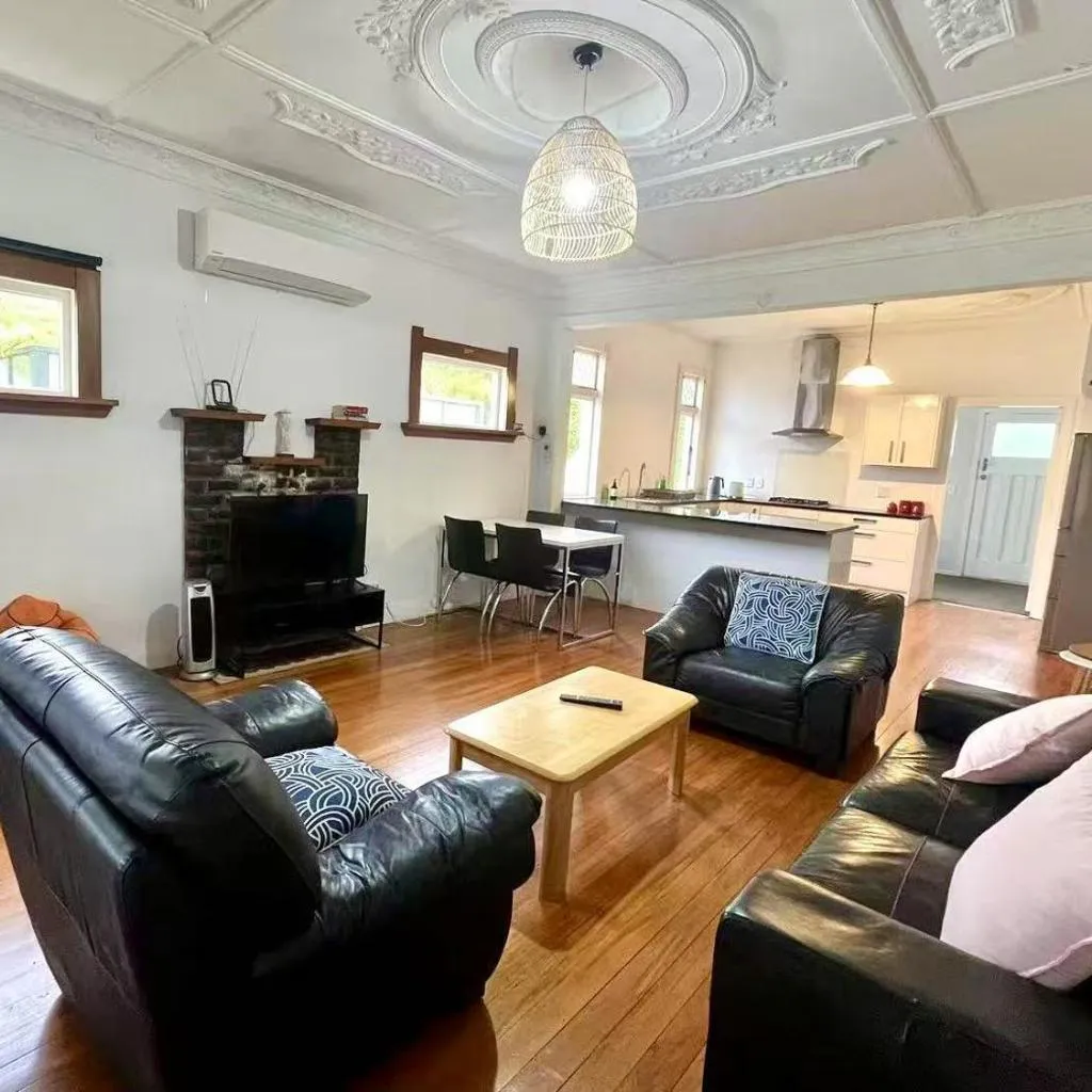 Photograph of Spacious Retreat near Ferry & Mall