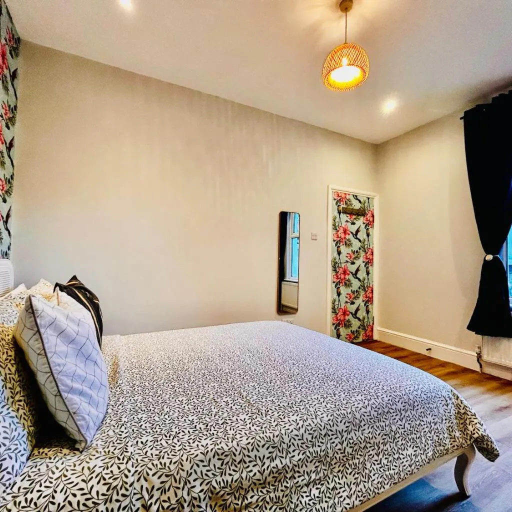 Photograph of Rest Boutique Willesden