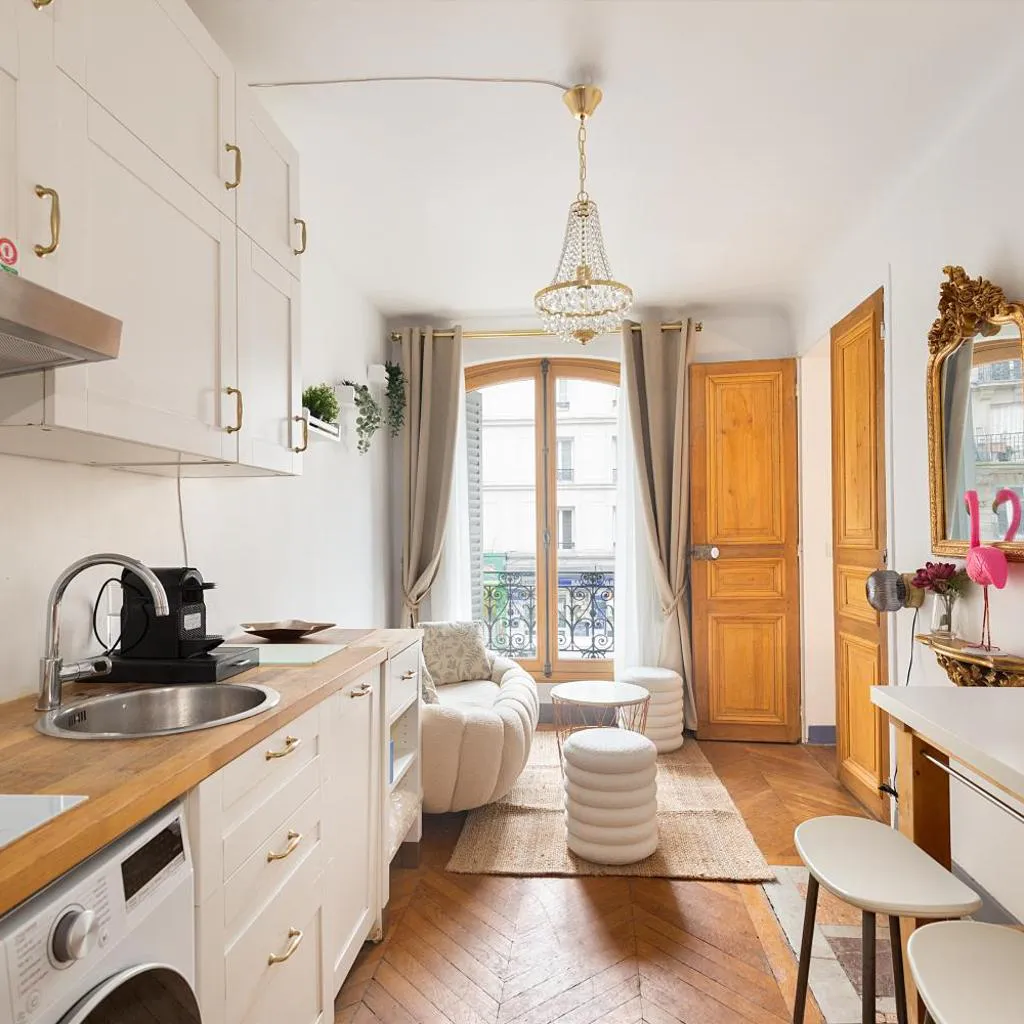 Photograph of Haussmannian elegance close to Montmartre