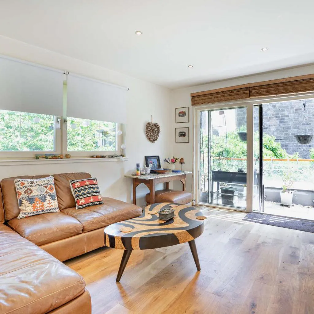 Photograph of House close to Old Town Edinburgh