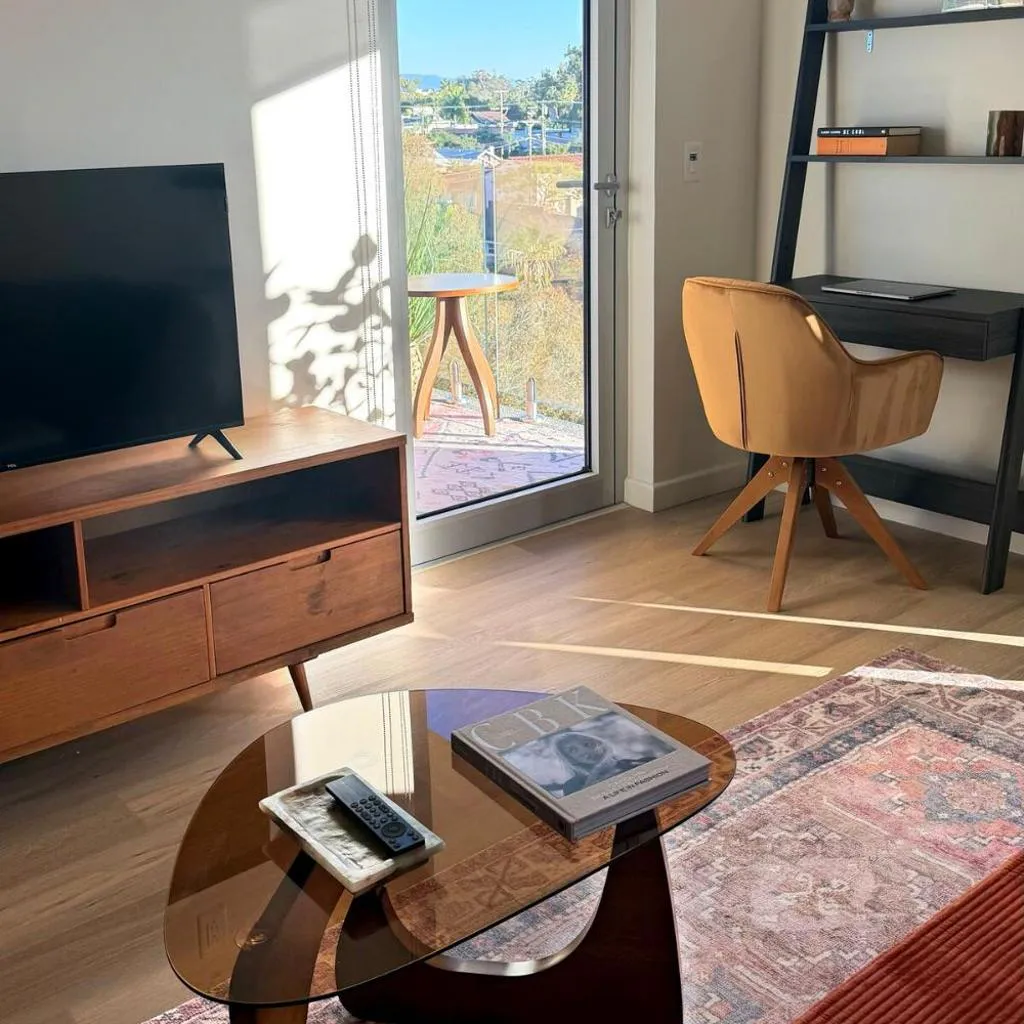 Photograph of Luxury Designer Hillcrest Apartment with Pool & Gym