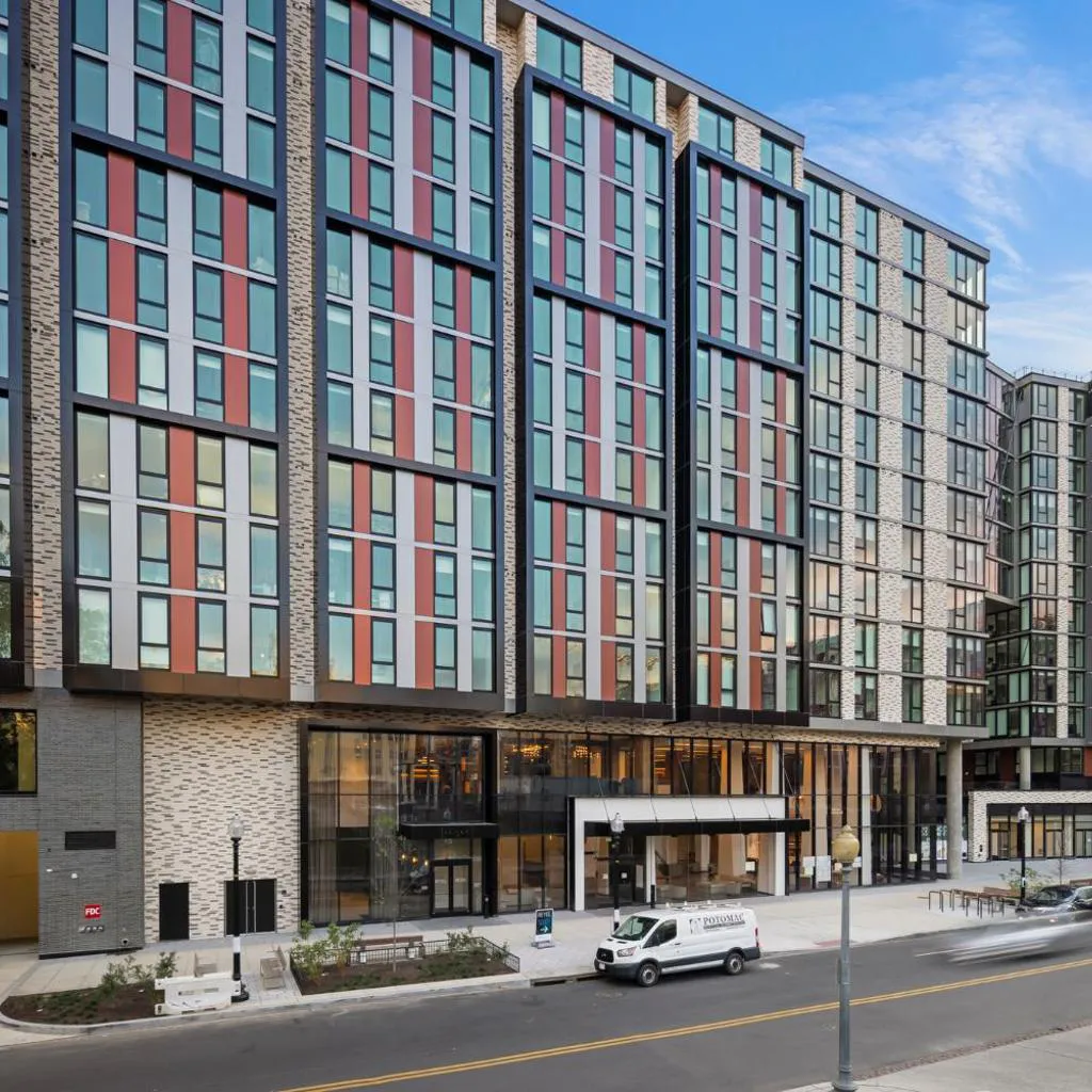 Photograph of Global Luxury Suites at Capitol Hill